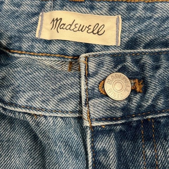 Madewell - Relaxed Denim Shorts - Picture 2 of 7